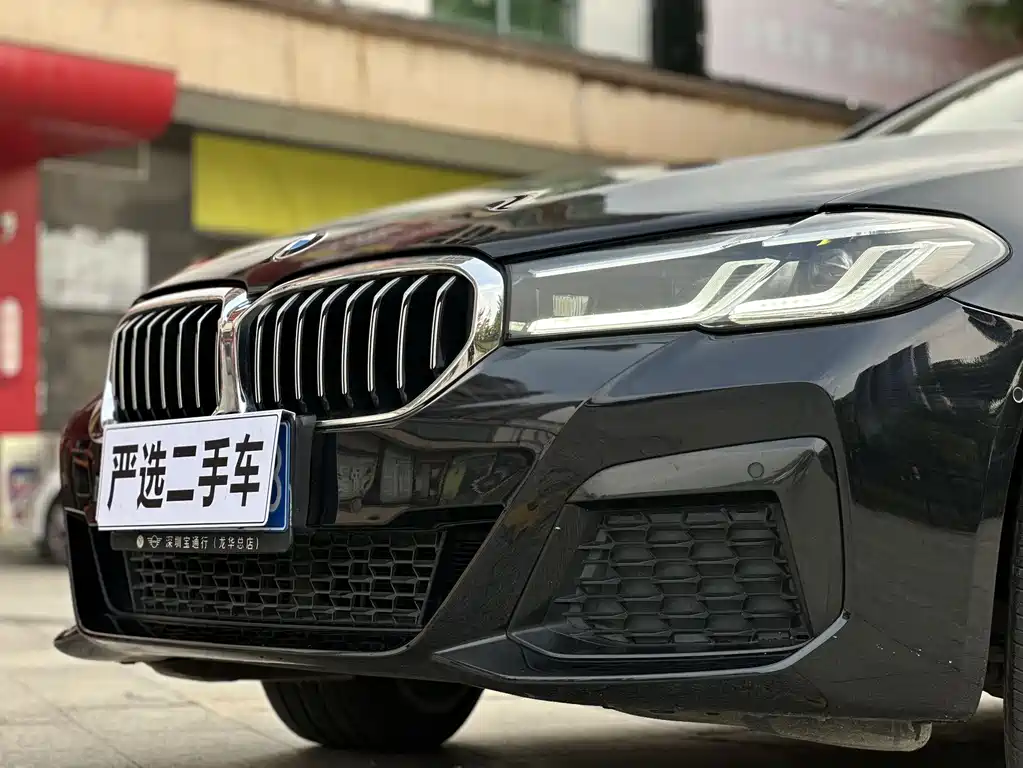 BMW 5 Series 2023 530Li Leading M Sports Package купить на сайте DeffCars
