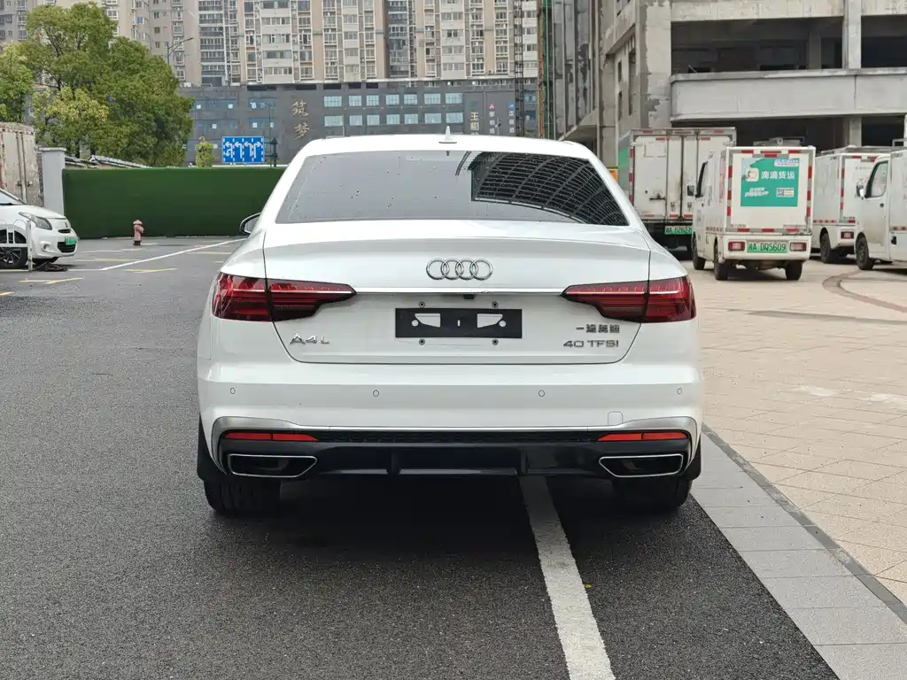 Audi A4L 2022 40 TFSI Fashionable and Dynamic купить на сайте DeffCars