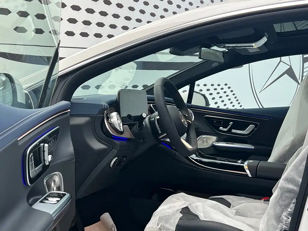 Mercedes-Benz EQE 2025 500 4MATIC Luxury Edition купить на сайте DeffCars