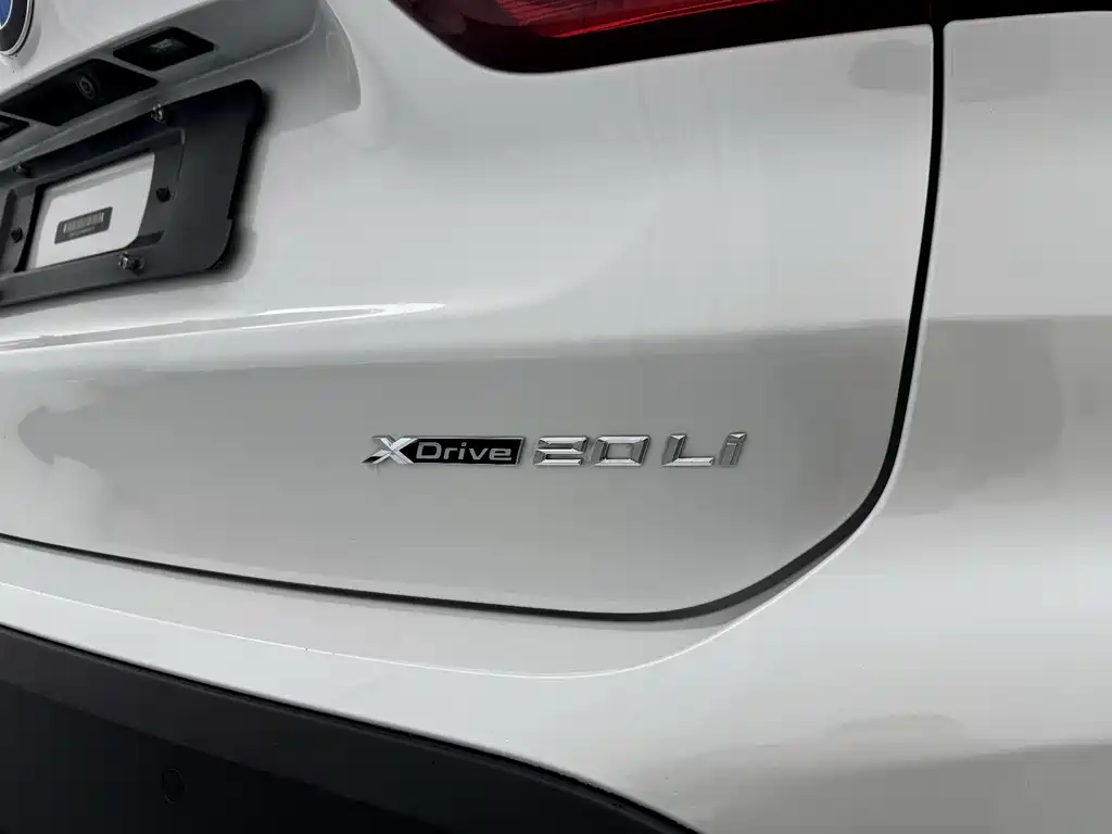 BMW X1 2019 xDrive20Li Exclusive Model купить на сайте DeffCars