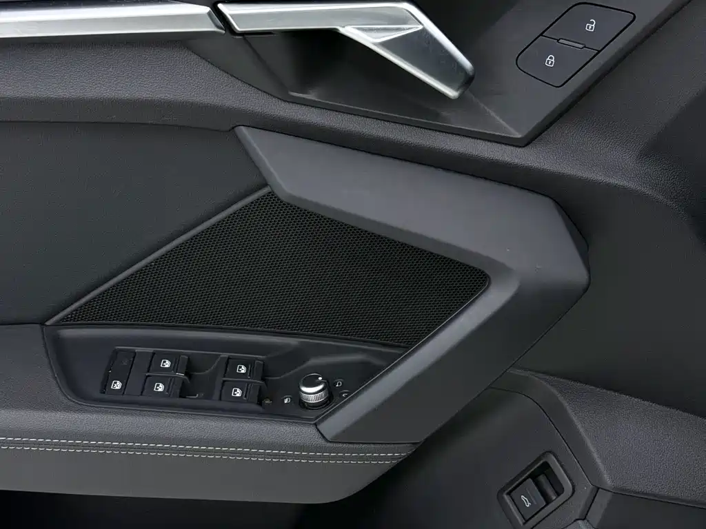Audi A3 2022 A3L Limousine 35 TFSI Fashionable and Sporty купить на сайте DeffCars