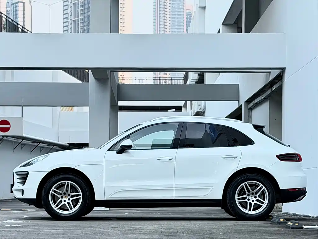 Macan 2014 Macan 2.0T купить на сайте DeffCars