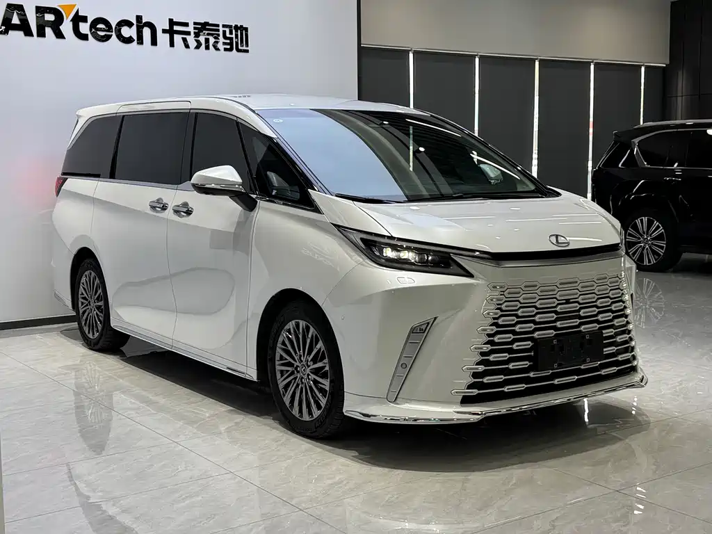 Lexus LM 2023 500h six-seater premium version купить на сайте DeffCars