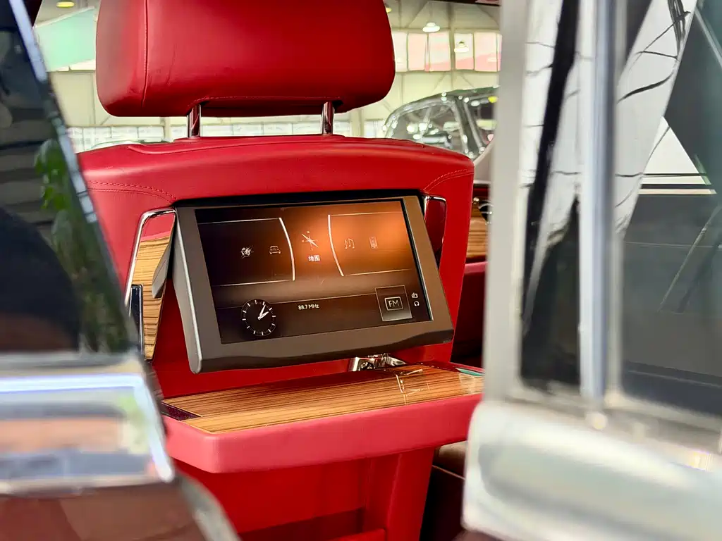 Ghost 2018 6.6T long wheelbase version купить на сайте DeffCars