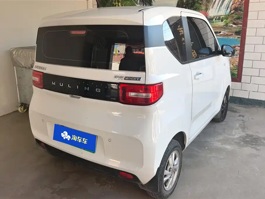 Hongguang MINIEV 2022 Freestyle Lithium Iron Phosphate купить на сайте DeffCars