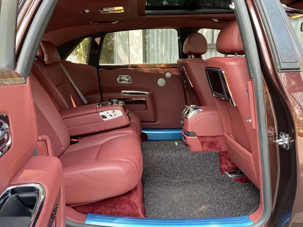 Ghost 2015 Series II Extended Edition купить на сайте DeffCars