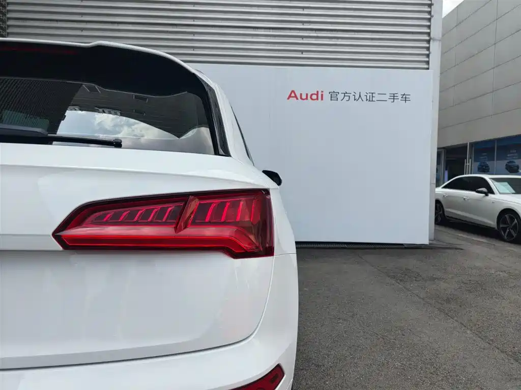 Audi Q5L 2018 40 TFSI enjoys fashionable style, National VI купить на сайте DeffCars
