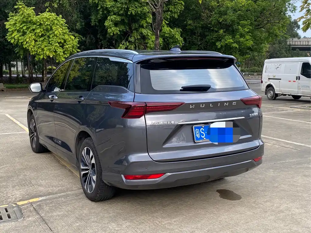 Wuling Capgemini 2020 1.5T CVT flagship model купить на сайте DeffCars