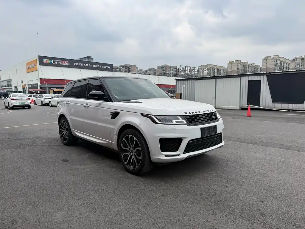 Range Rover Sport 2022 3.0 L6 Black Edition купить на сайте DeffCars