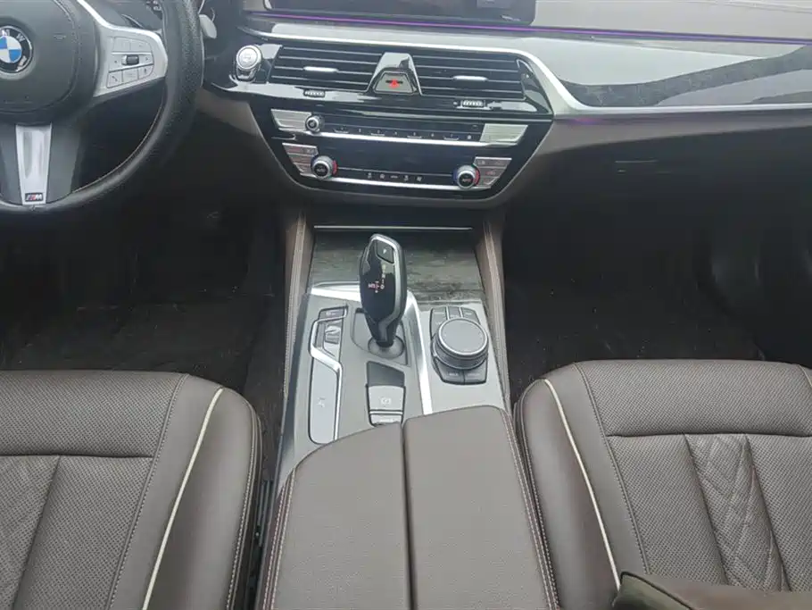 BMW 5 Series 2022 facelift 2 525Li M sports package купить на сайте DeffCars