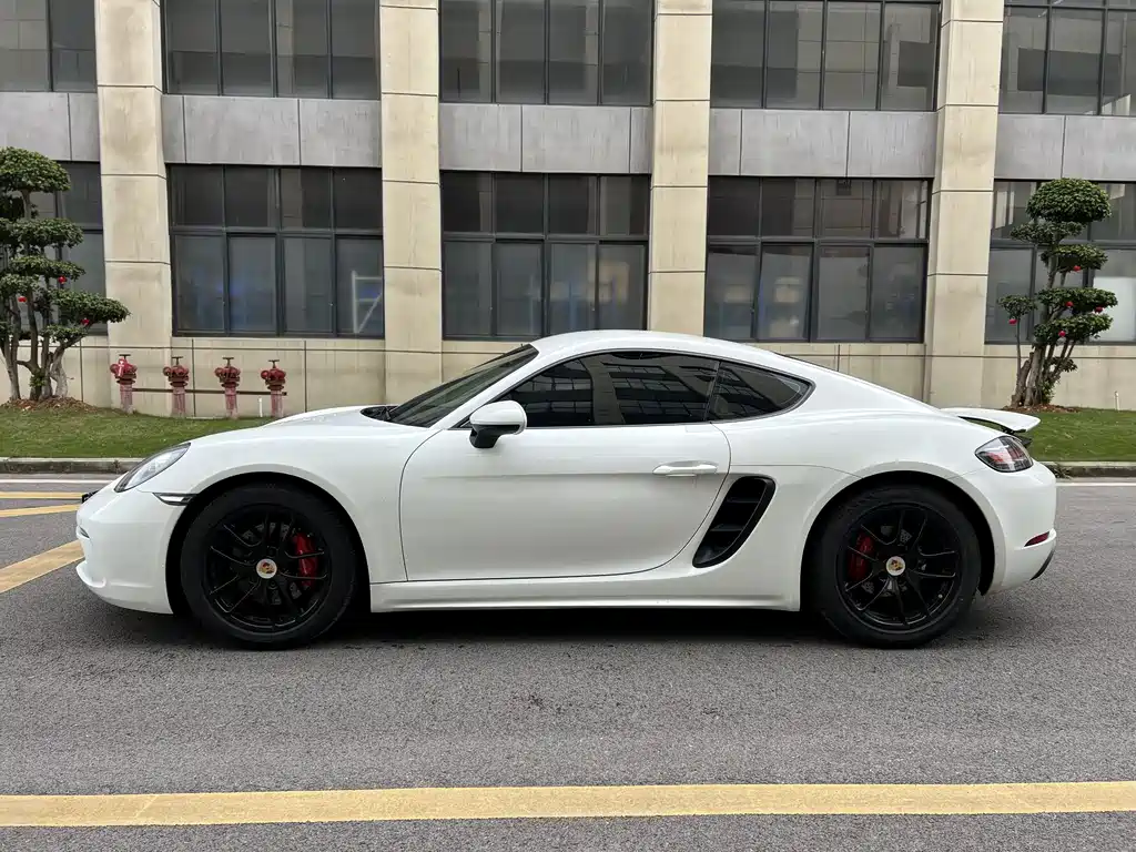 Porsche 718 2016 Cayman 2.0T купить на сайте DeffCars