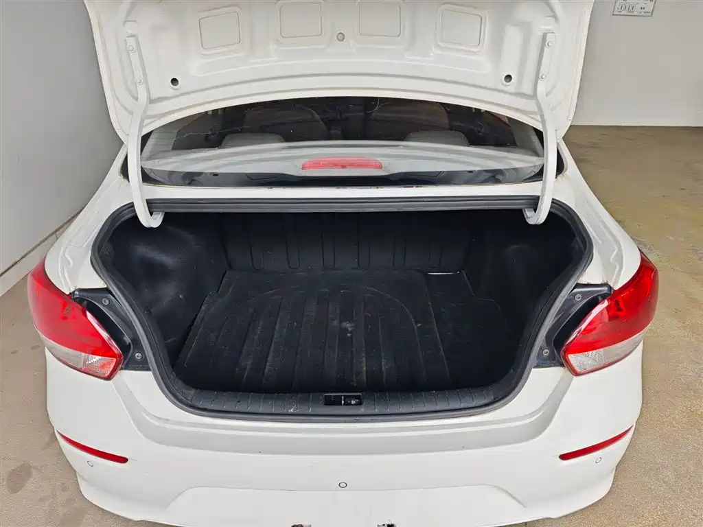 Huanchi 2017 1.4L Manual Smart Edition Value купить на сайте DeffCars