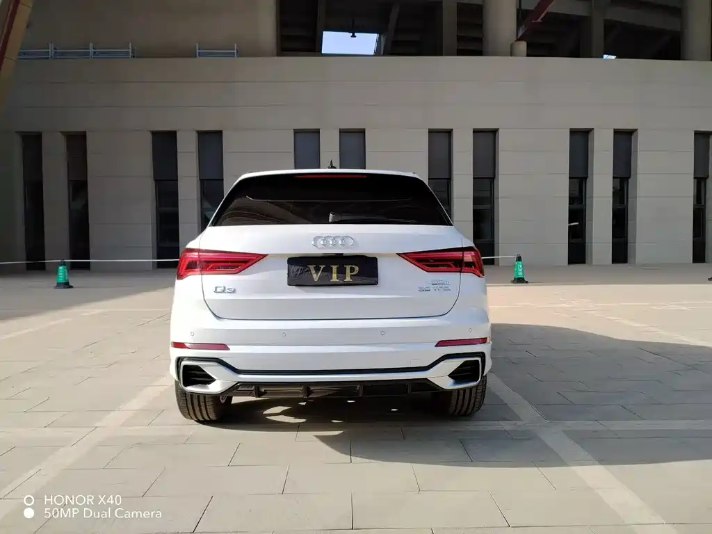 Audi Q3 2025 quattro 45th anniversary collector's edition 35TFSI fashionable and dynamic купить на сайте DeffCars