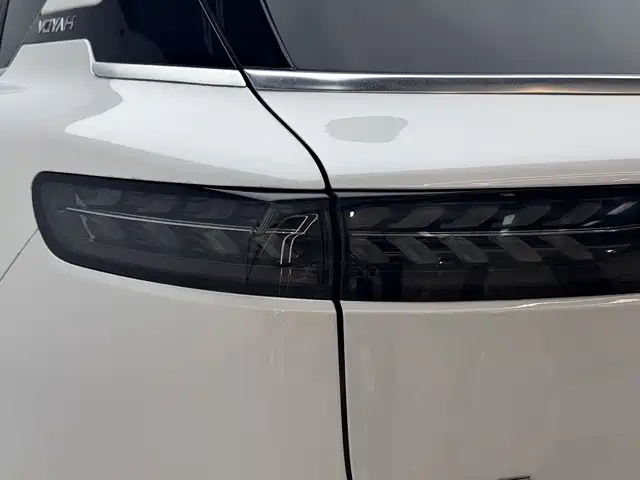 Lantu FREE 2024 ultra-long battery life smart driving version купить на сайте DeffCars