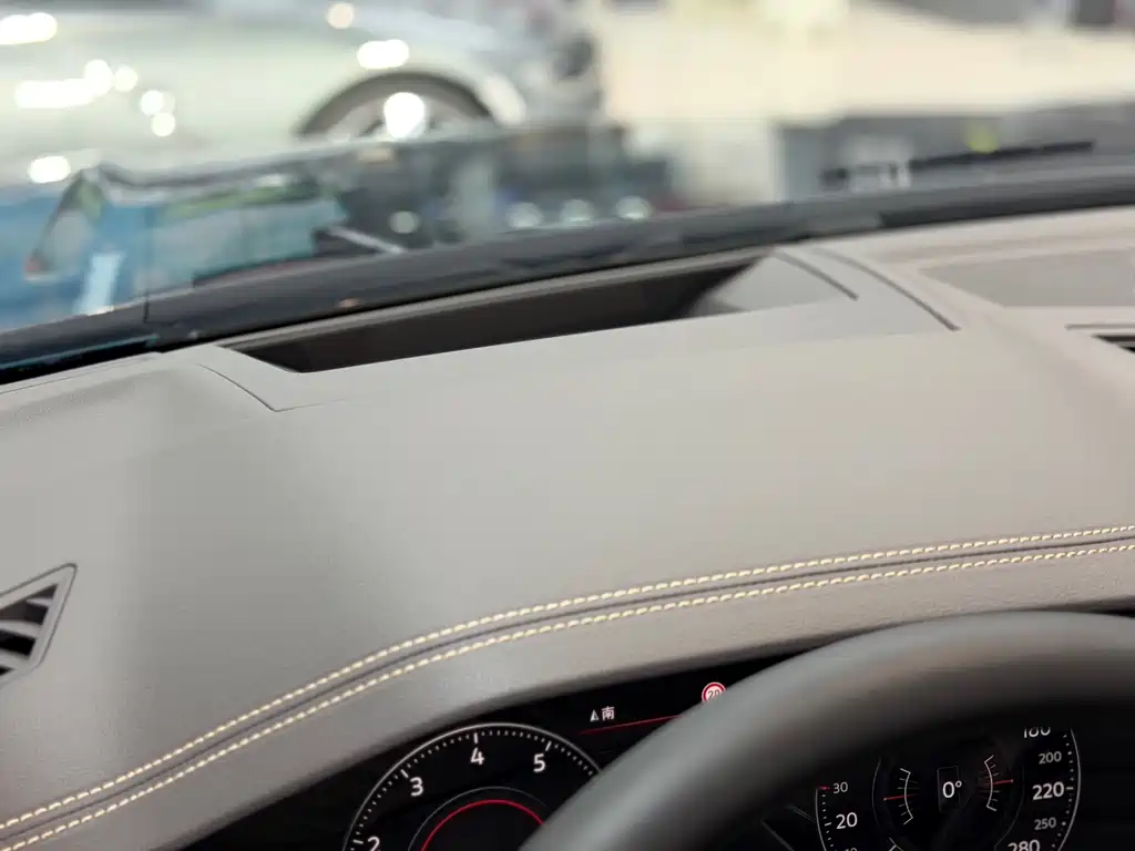 Touareg 2022 3.0TSI Ruixiang Edition Obsidian Sports Package купить на сайте DeffCars