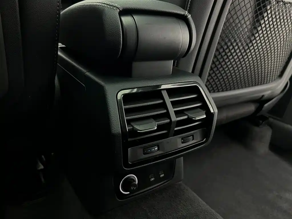 Audi Q3 2022 35 TFSI Fashionable and Dynamic купить на сайте DeffCars