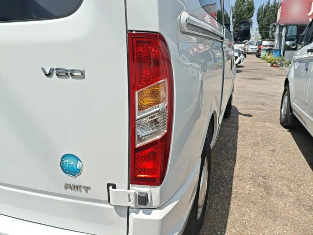 V80 2023 model 2.0T AMT classic Ao Yuntong short axis mid-top 5/6 seats купить на сайте DeffCars