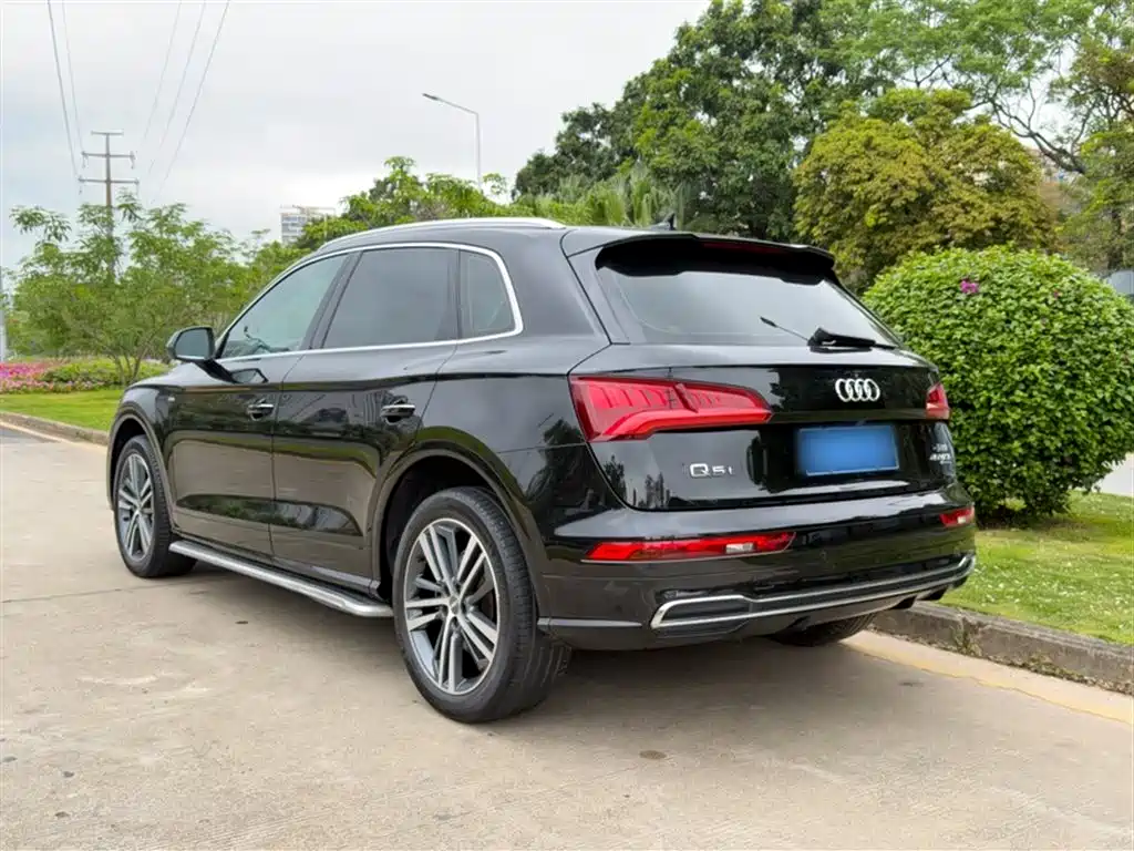 Audi Q5L 2020 facelift 40 TFSI enjoys fashionable style купить на сайте DeffCars