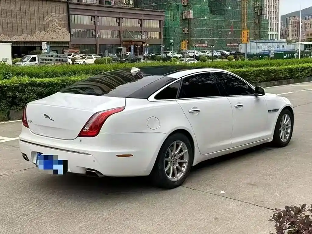 Jaguar XJ 2013 XJL 2.0T Elegant Business Edition купить на сайте DeffCars