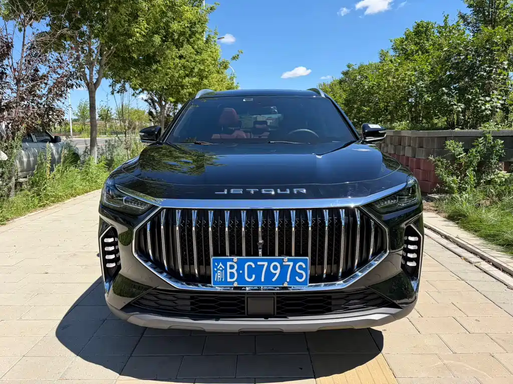 Jietu X70 PLUS 2023 model 1.5T DCT Brave PLUS 7 seats купить на сайте DeffCars