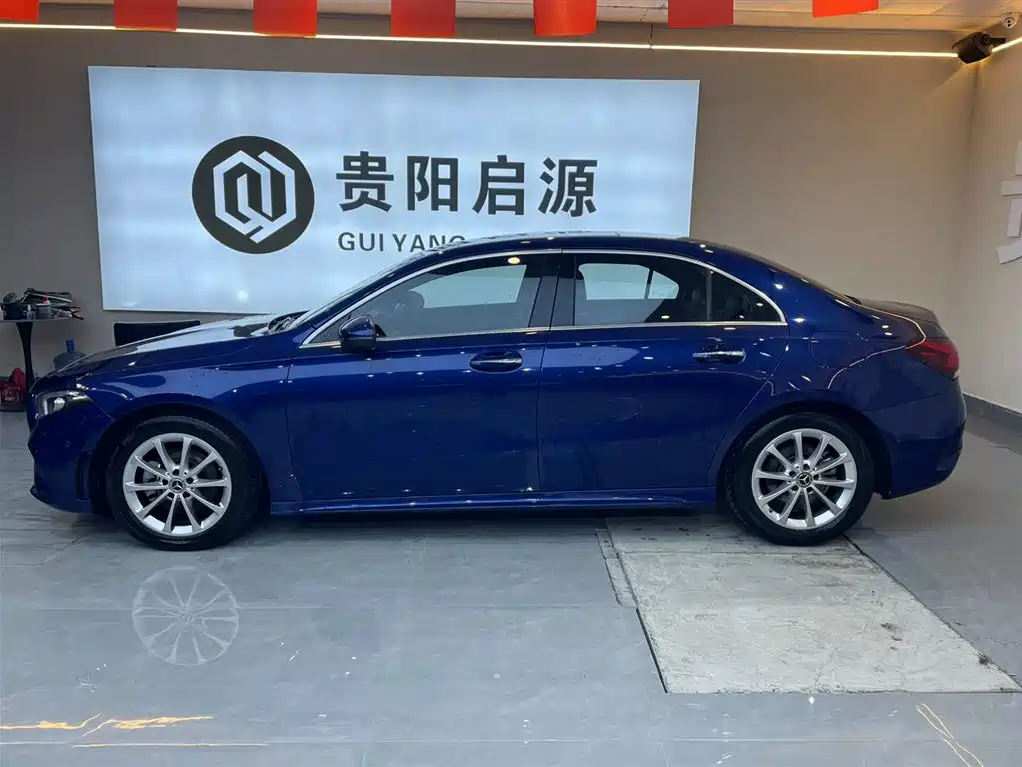 Mercedes-Benz A-Class 2021 A 200 L Sports Sedan Dynamic Type купить на сайте DeffCars