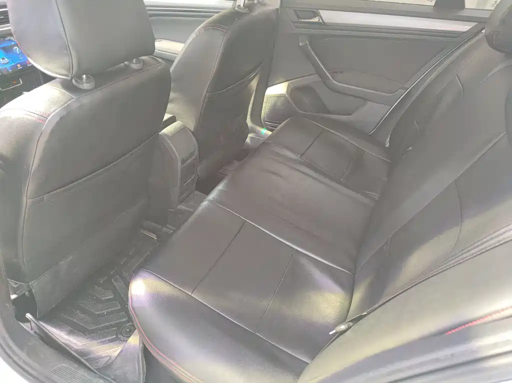Bora 2019 Bora Legend 1.5L Automatic Fashion Type National VI купить на сайте DeffCars