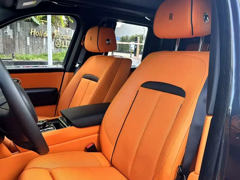 Cullinan 2018 four-seat version купить на сайте DeffCars