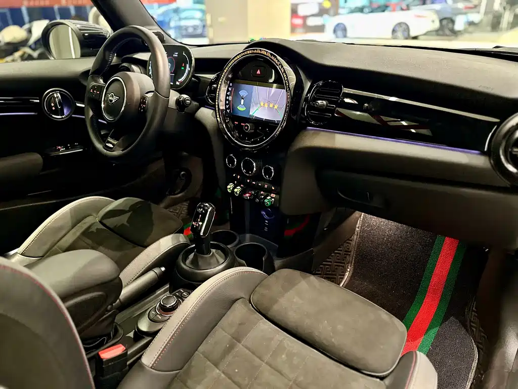 MINI 2023 facelift 2.0T COOPER S racing driver купить на сайте DeffCars