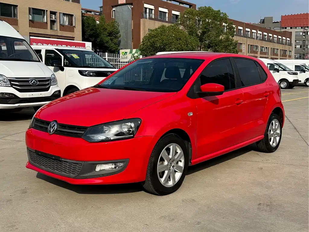 Polo 2013 1.6L automatic comfort version купить на сайте DeffCars