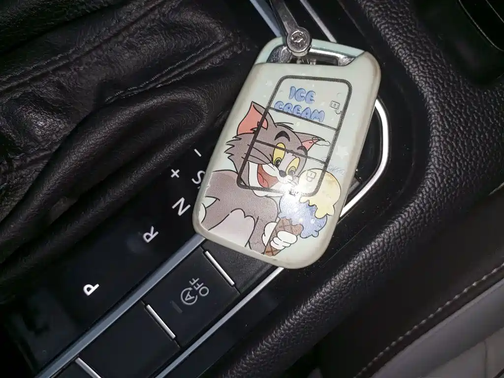 Magotan 2023 2 million commemorative edition 330TSI DSG leading model купить на сайте DeffCars