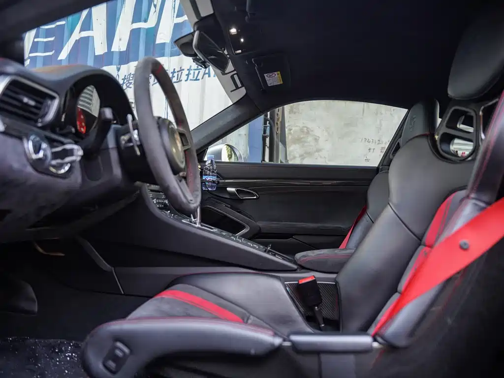 Porsche 911 2018 GT3 4.0L купить на сайте DeffCars