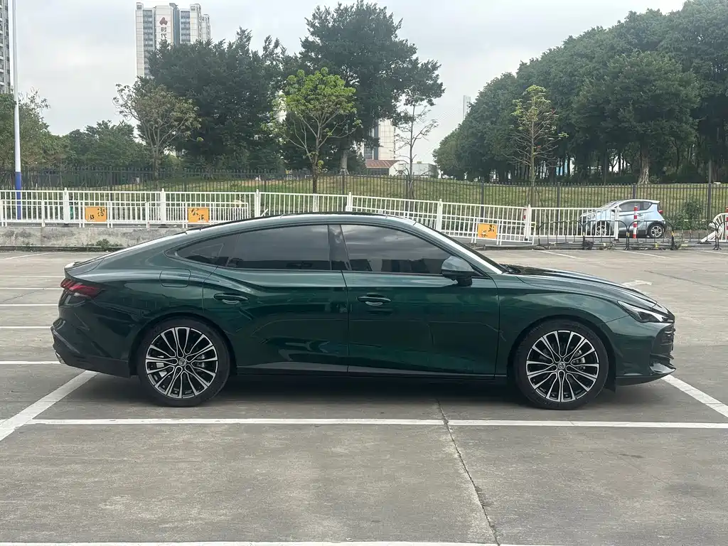 MG7 2025 1.5T 300 DCT Elegant Edition купить на сайте DeffCars