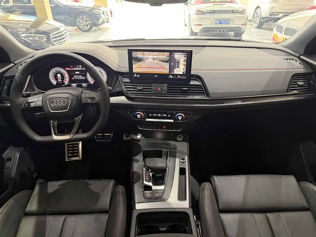 Audi Q5L Sportback 2022 40 TFSI RS Kit Burning Speed ​​Type купить на сайте DeffCars