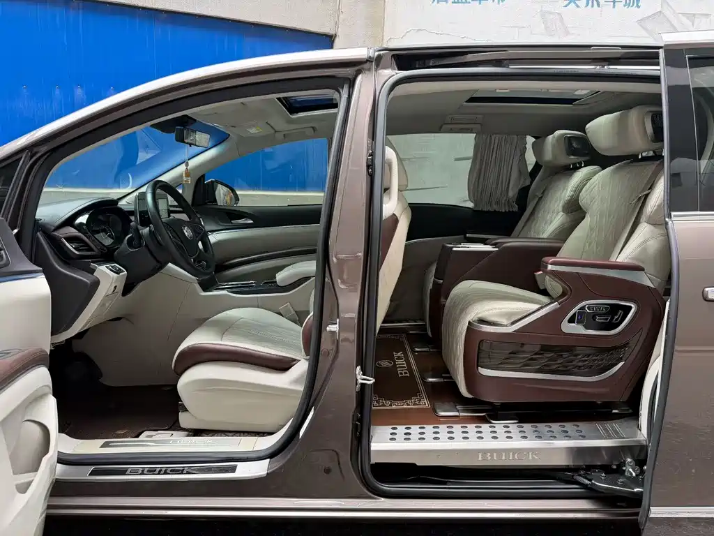 Buick GL8 2022 Land Business Class 652T Smart Premium купить на сайте DeffCars
