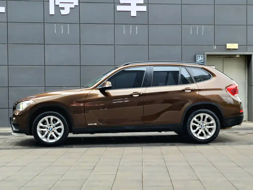 BMW X1 2014 sDrive18i leading model купить на сайте DeffCars