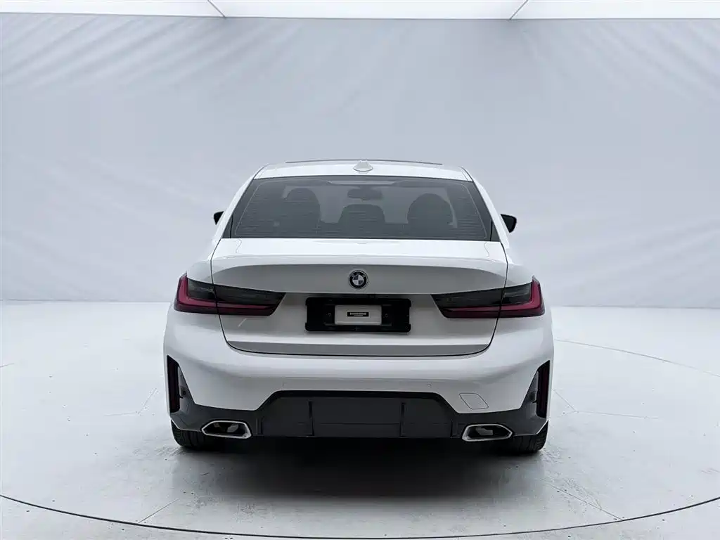 BMW 3 Series 2023 320i M Sports Package купить на сайте DeffCars