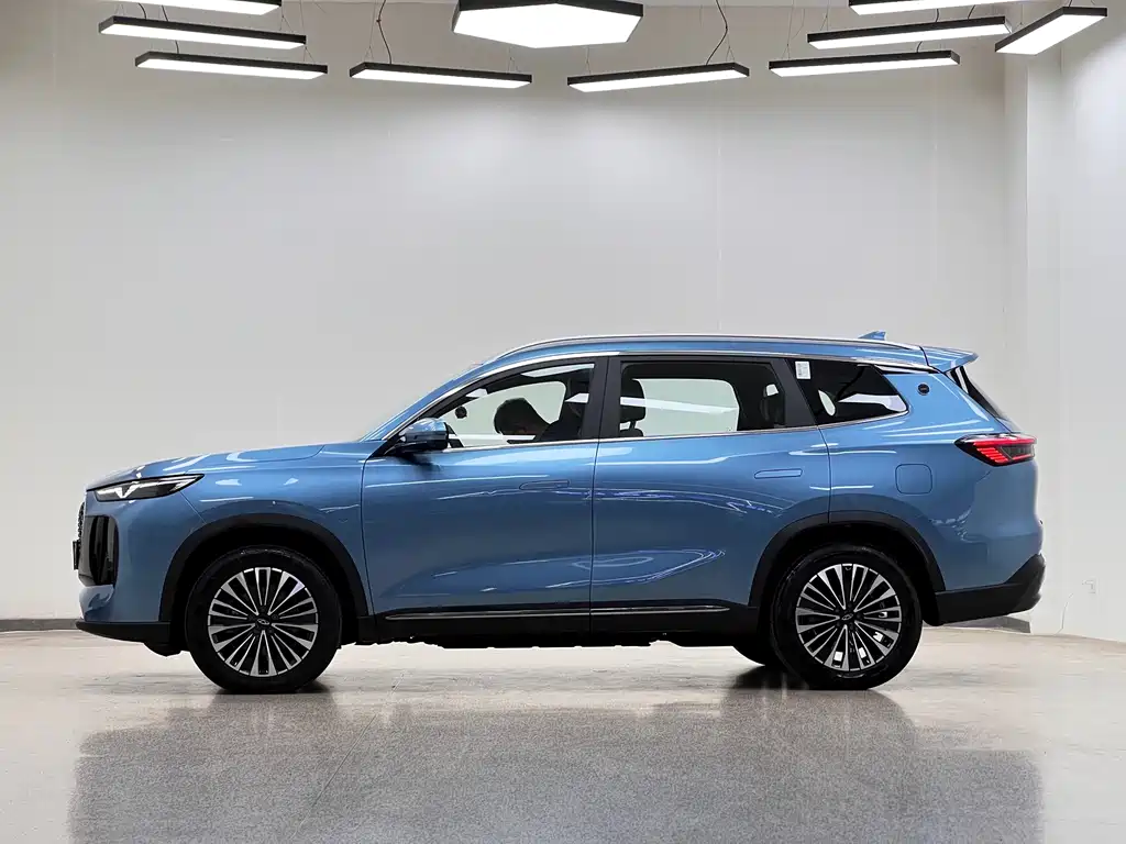Tiggo 8 PLUS C-DM 2025 model 1.5T 116km premium type 5 seats купить на сайте DeffCars