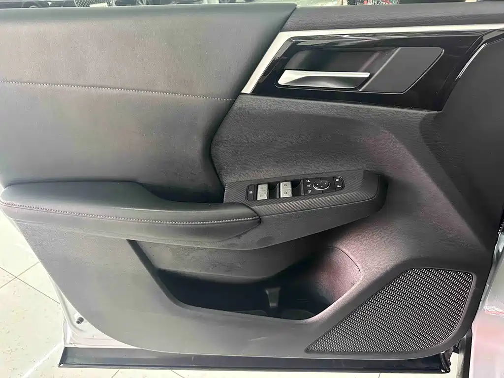 Outlander 2023 1.5T CVT four-wheel drive excellence version 5 seats купить на сайте DeffCars