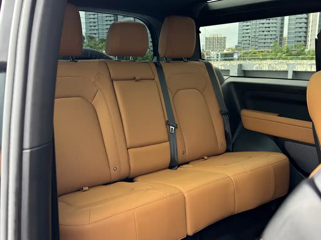 Land Rover Defender 2024 90 5.0T V8 купить на сайте DeffCars