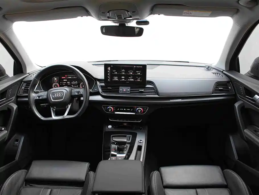 Audi Q5L 2022 facelift 40T luxury and dynamic model купить на сайте DeffCars