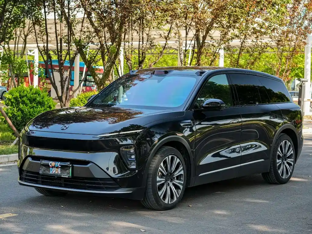 NIO ES8 2024 75kWh Executive Edition купить на сайте DeffCars