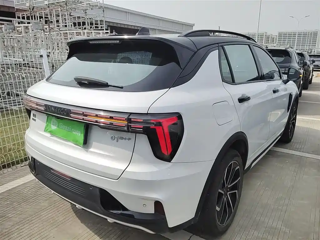 Lynk & Co 01 2023 1.5TD EM-F AM купить на сайте DeffCars