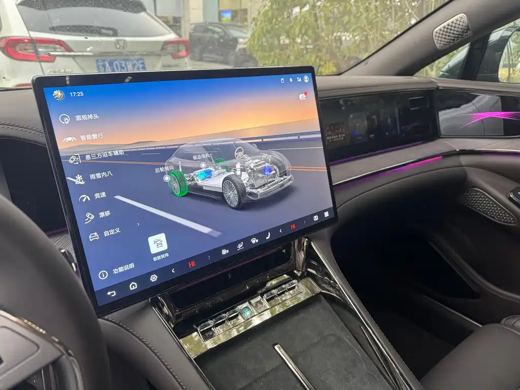 Denza Z9 2024 1100km four-wheel drive Max version купить на сайте DeffCars