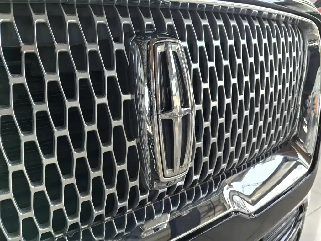 Navigator 2018 3.5T Honor Edition National V купить на сайте DeffCars