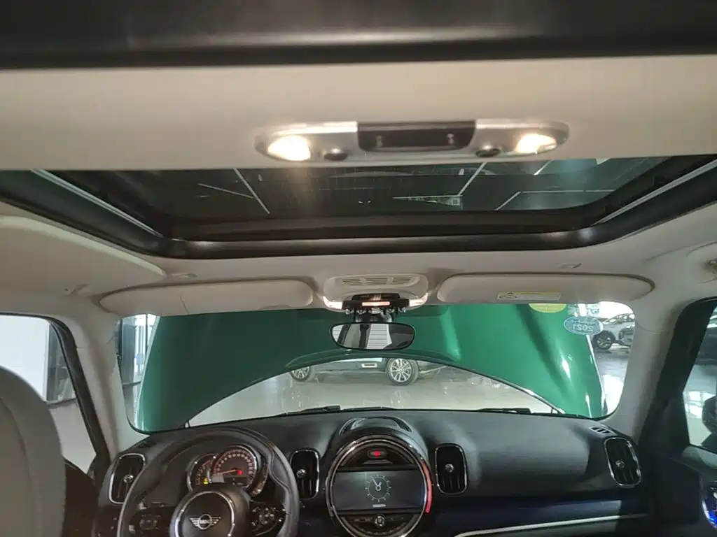 COUNTRYMAN 2019 1.5T COOPER ALL4 Artist Weekend Travel Edition купить на сайте DeffCars