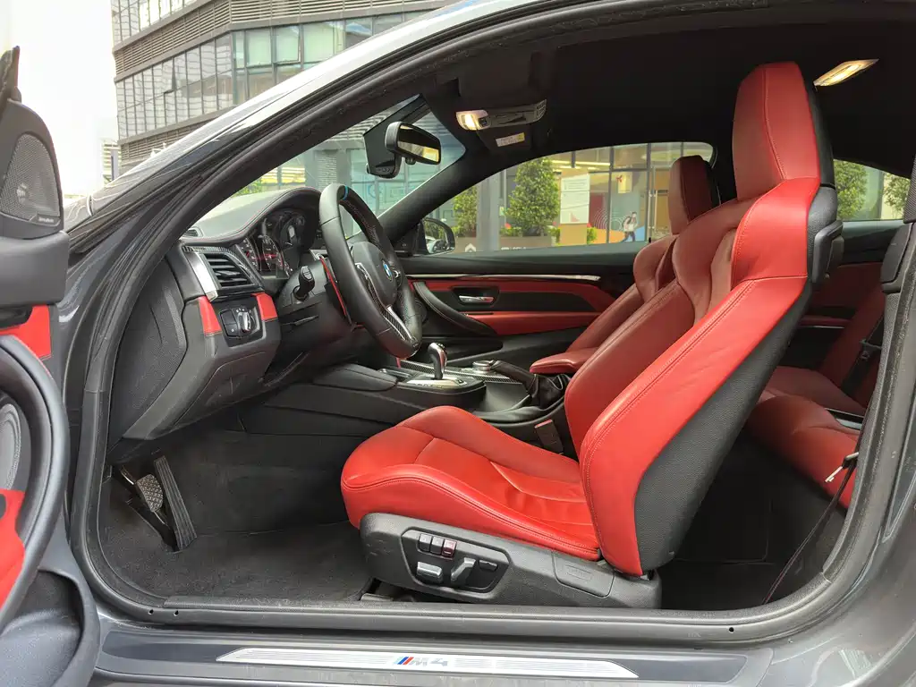 BMW M4 2019 M4 Coupe Racing Edition купить на сайте DeffCars