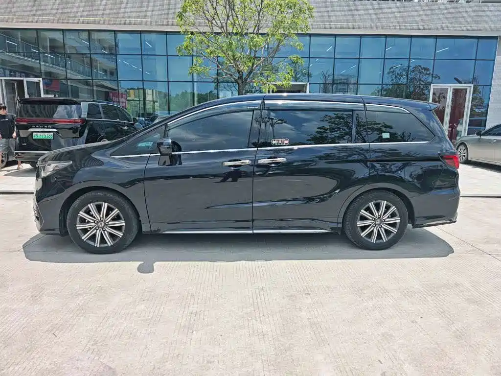 Odyssey 2024 2.0L e:HEV Rui·Lingxiang Edition купить на сайте DeffCars