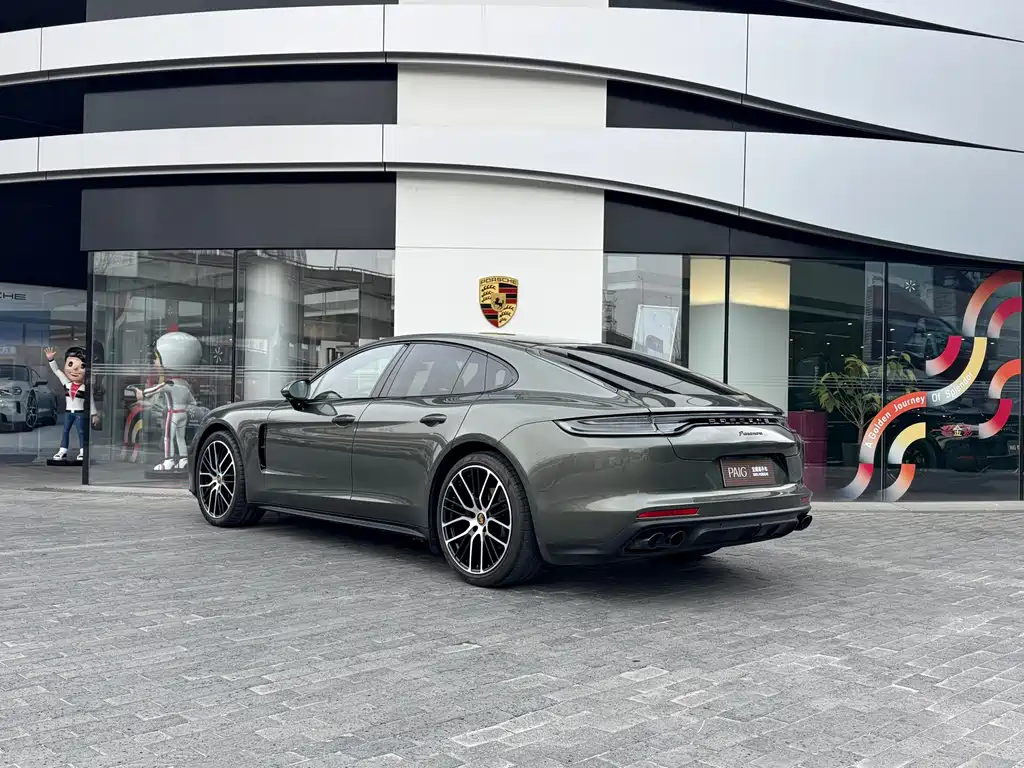 Panamera 2023 Panamera 2.9T Platinum Edition купить на сайте DeffCars