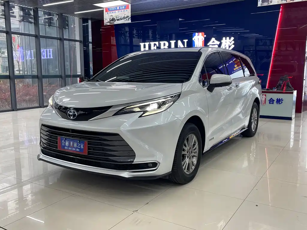 SIENNA 2021 2.5L Hybrid Premium Edition купить на сайте DeffCars