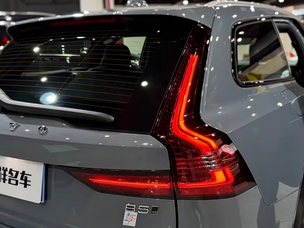 Volvo V90 2022 Cross Country B5 AWD Zhiyuan Edition купить на сайте DeffCars